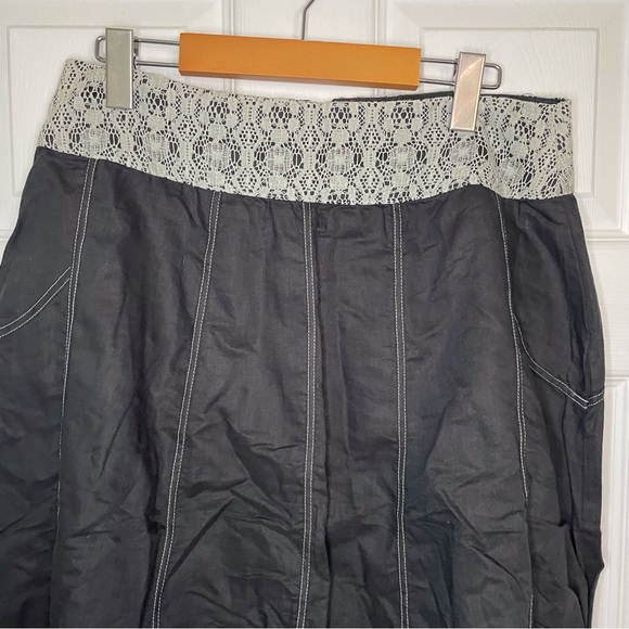 Boo Radley vintage charcoal midi Aline skirt with lace detail. Medium - Picture 5 of 8